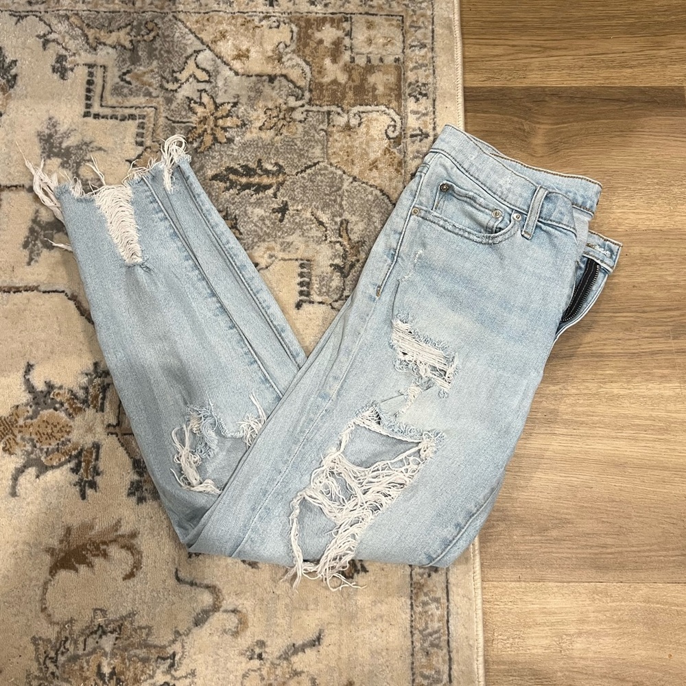 distressed gap mom jeans